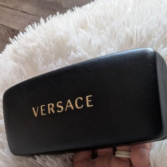 Versace, Eyeglass Case with Microfiber Cloth - Picture 8 of 9